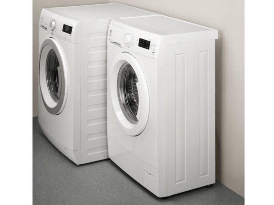 Стиральная машина Zanussi ZWSE 680 V