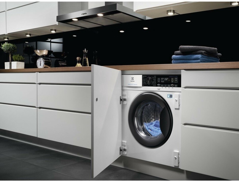 Electrolux PERFECTCARE 700 ew7w3r68si