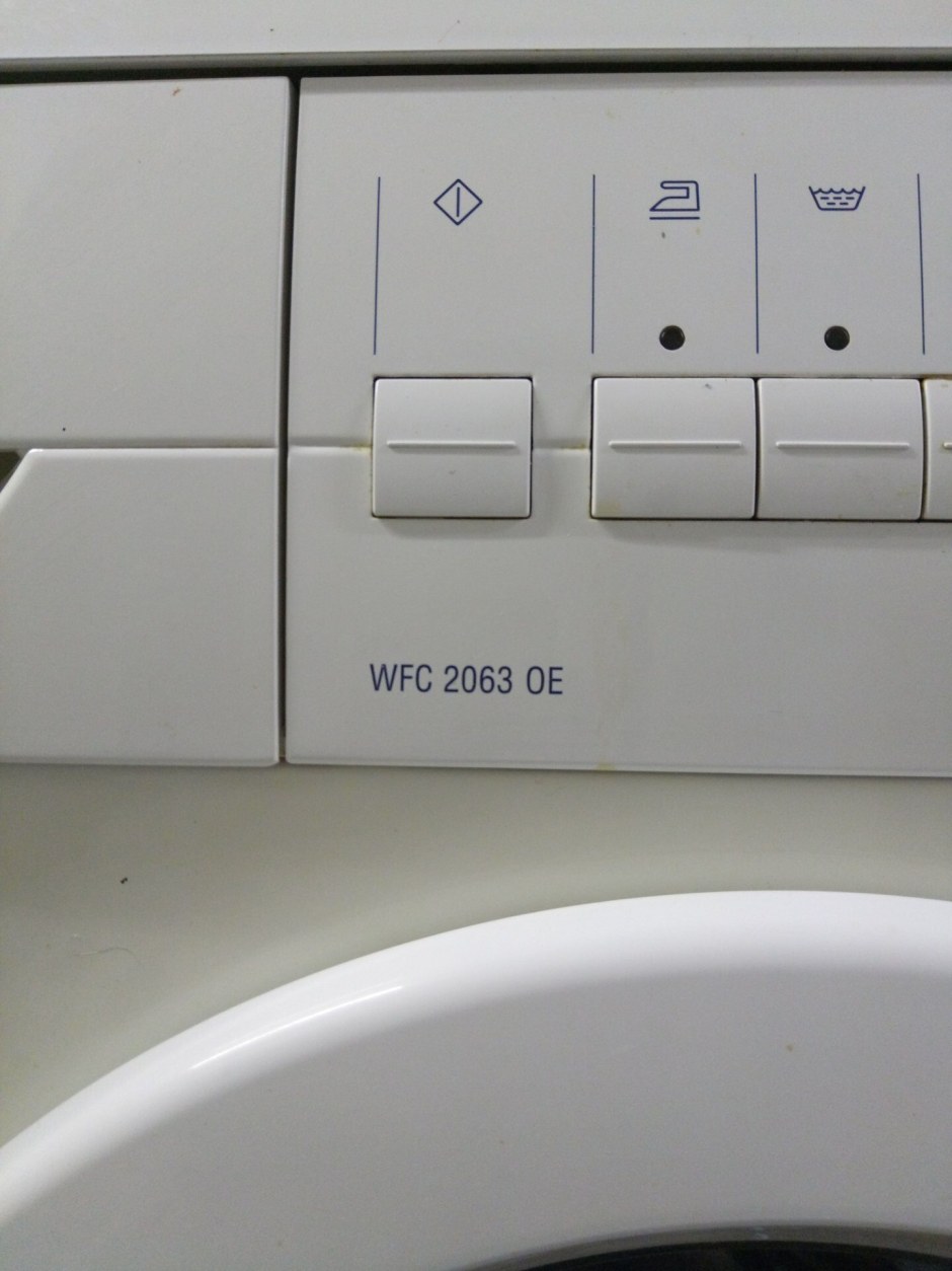 Стиральная машина Bosch WFC 2063