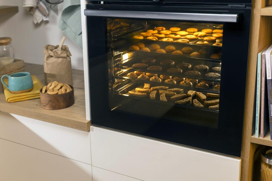 Gorenje bo6735e05x