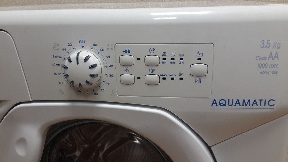 Стиральная машина Candy Aquamatic 100 f