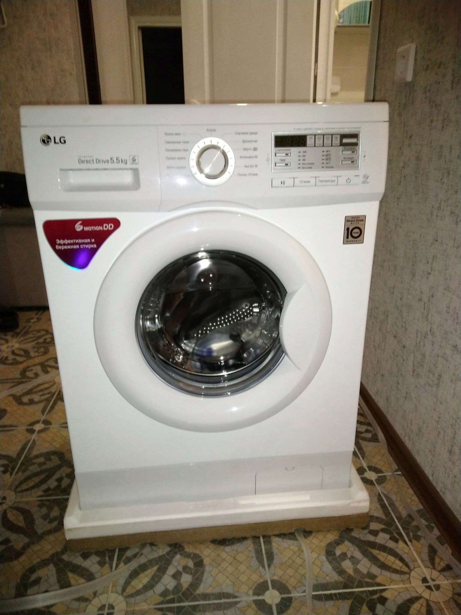 Стиральная машина LG на 5.5 кг f-10b8md