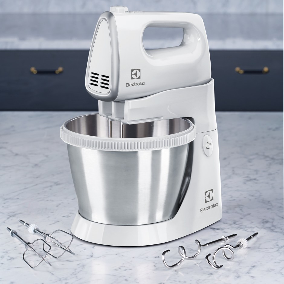 Миксер Electrolux ehm 3300
