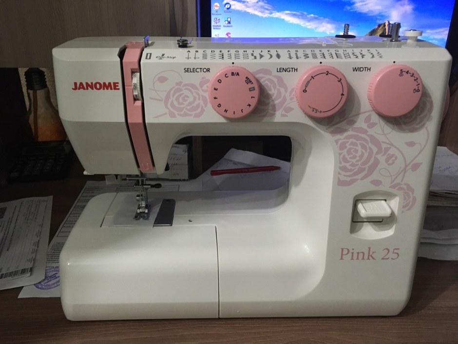 Janome a25