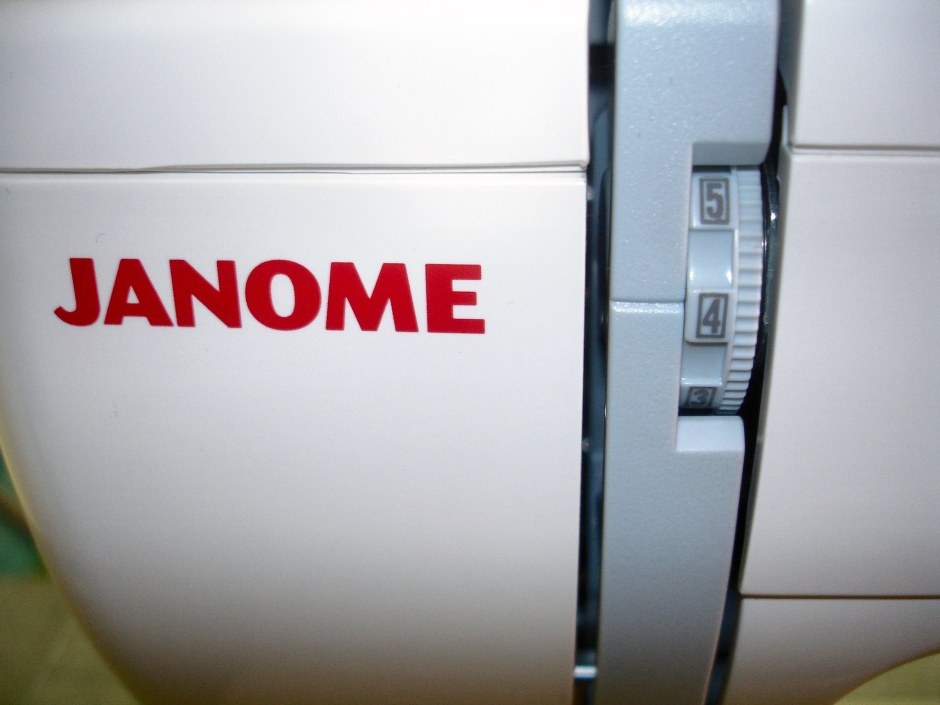 Janome 419 с 15 519 мощность двигателя
