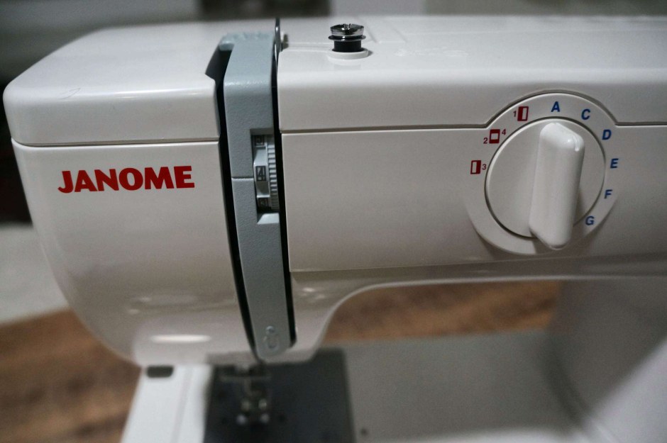 Швейная машинка Janome 5515/415
