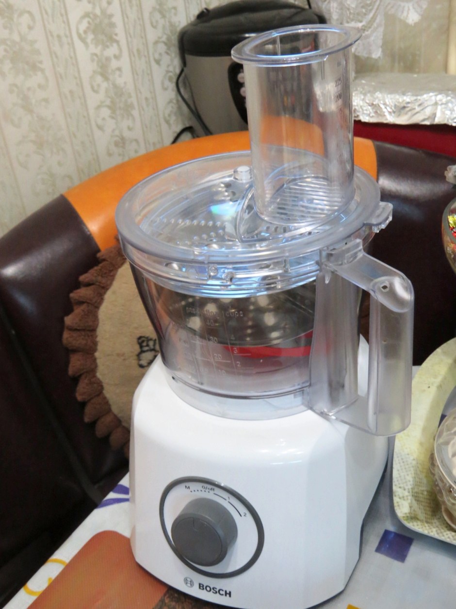 Кухонный комбайн Bosch mcm3110w