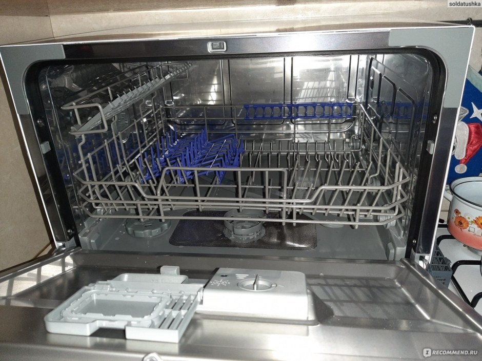 DW Midea mcfd55200w
