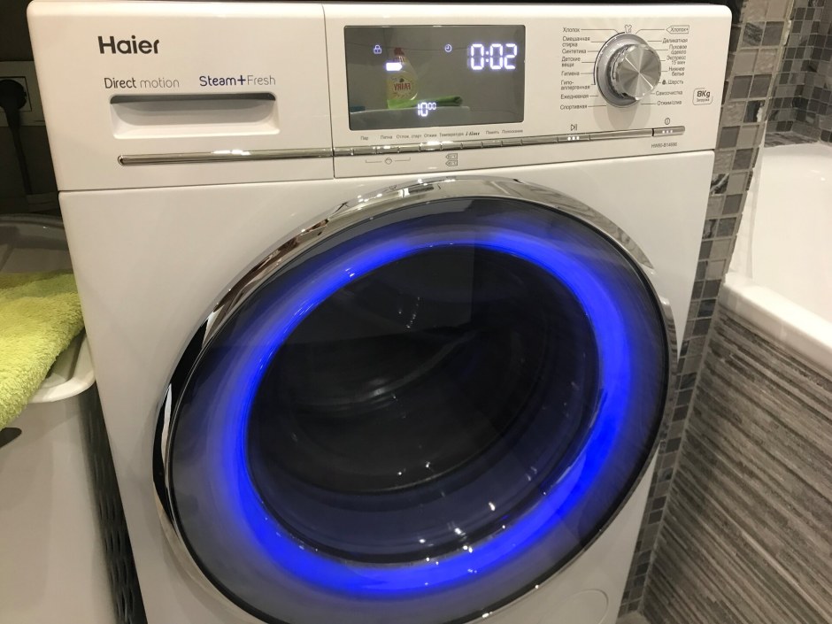 Стиральная машина узкая Haier hw80-b14686