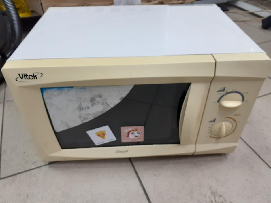 Микроволновая печь Vitek VT-1661