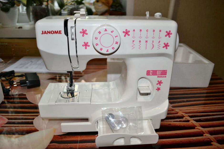 Швейная машина Janome Sew Mini Deluxe