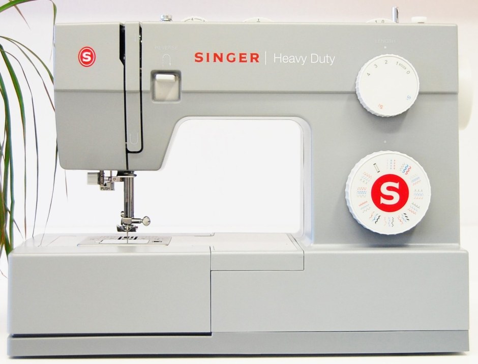 Singer Heavy Duty швейная машинка