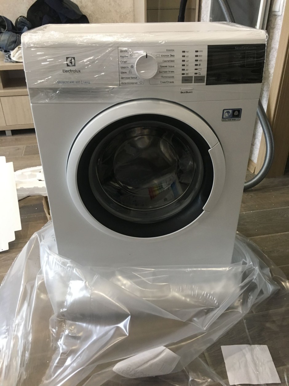 Стиральная машина Electrolux PERFECTCARE 600 ew6s4r26w