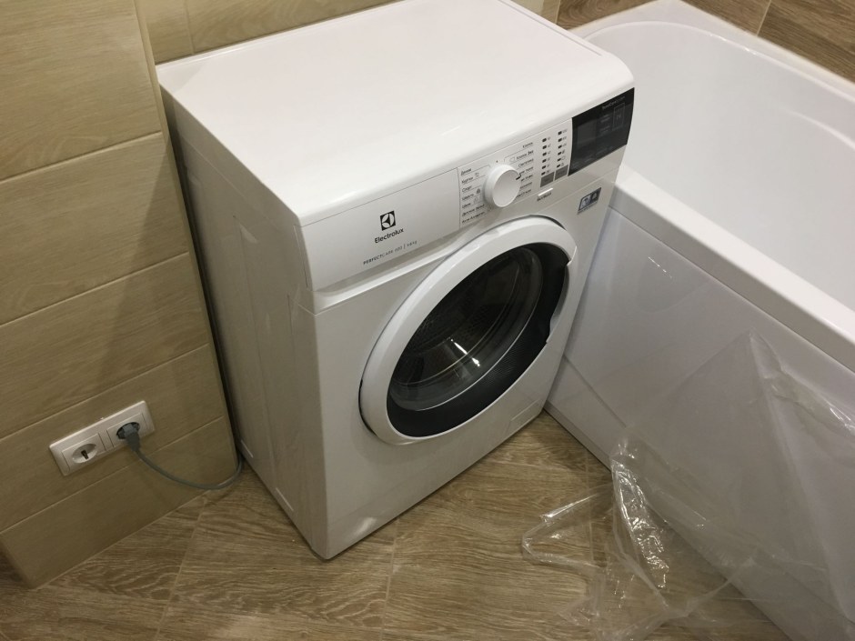 Стиральная машинка Электролюкс 600 ew654r06w