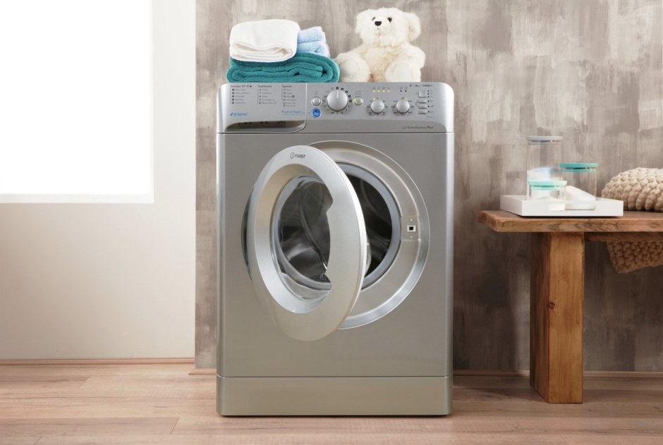 Beko wiy74545 a+++ 7kg 1400 Spin built in washing Machine with led display in White