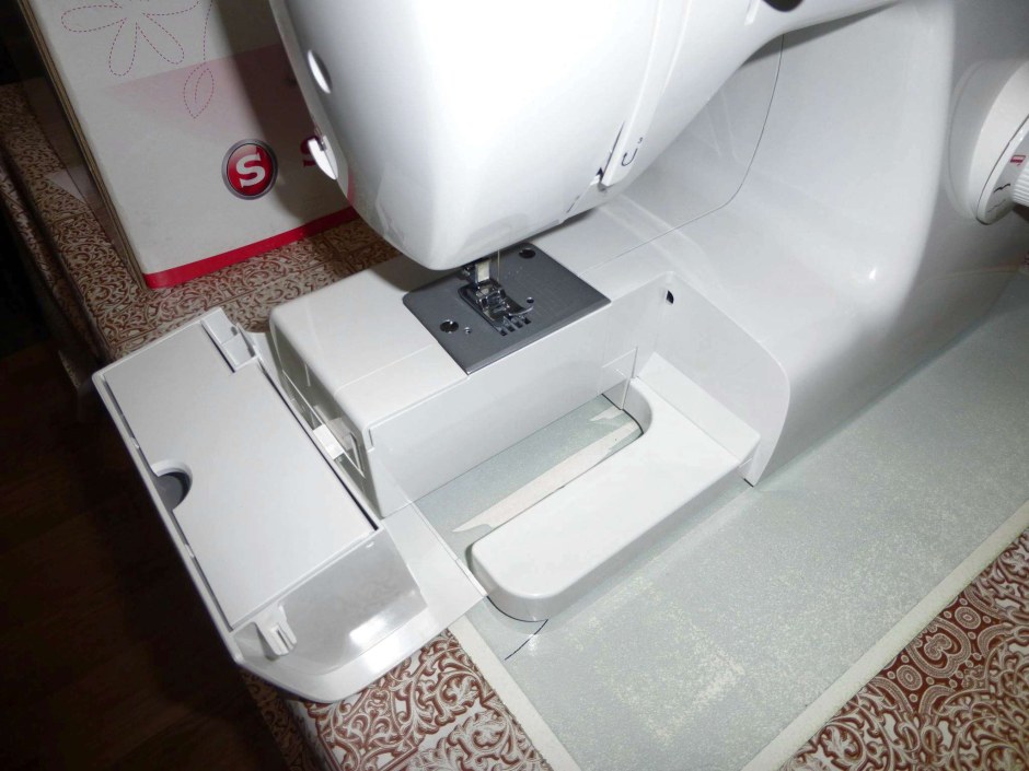 Швейная машинка Singer 2250 комплектация