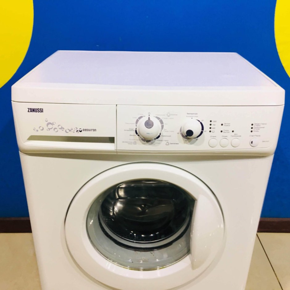 Стиральная машина Zanussi ZWS 5107