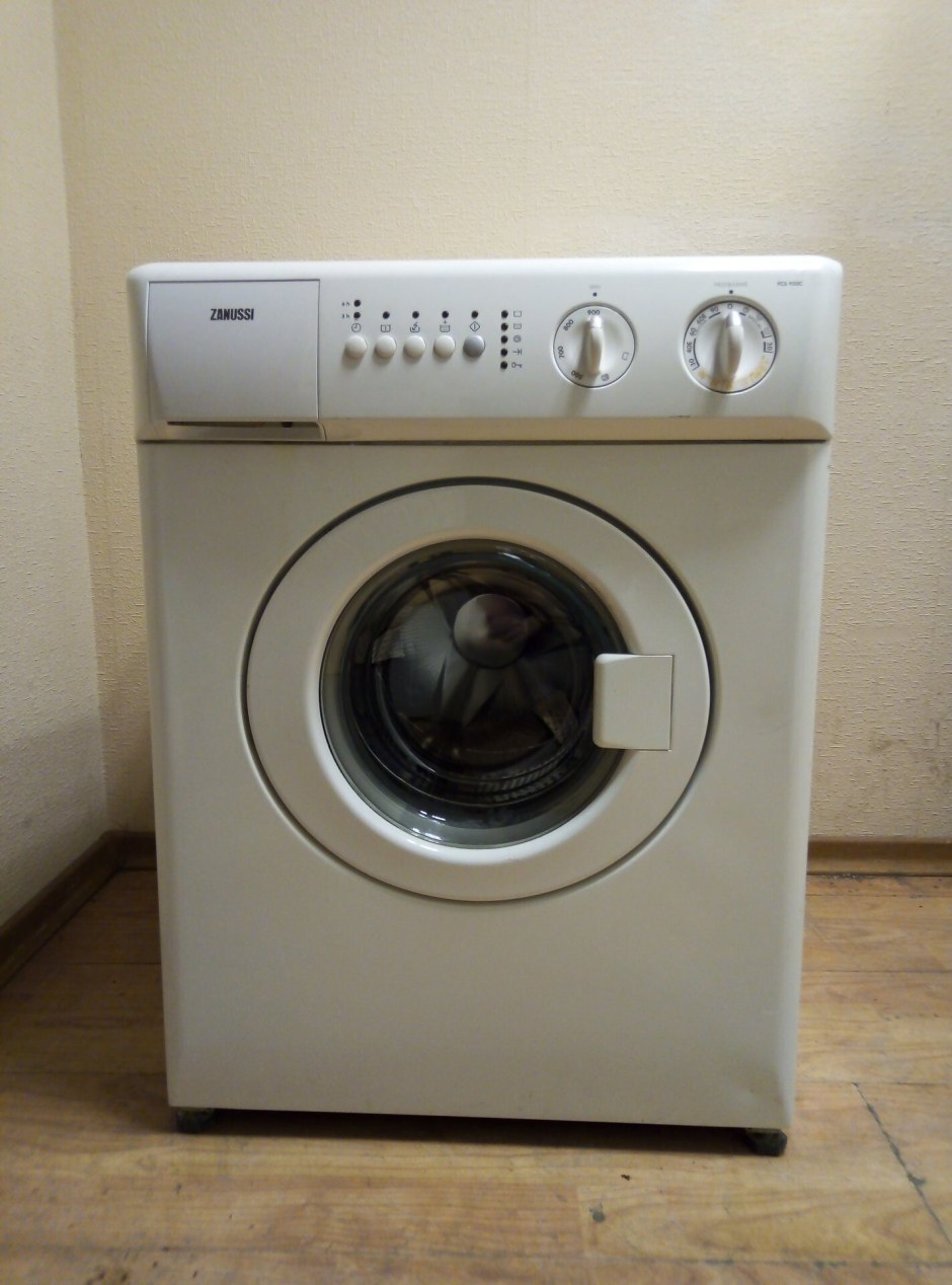 Стиральная машина Zanussi FCS 920 C