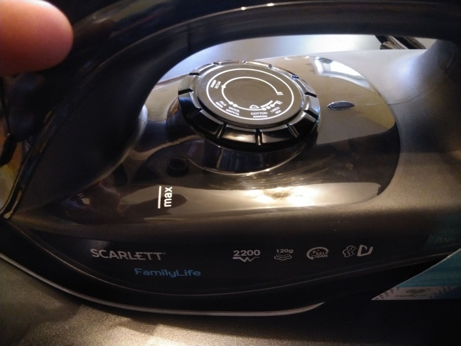 Утюг Scarlett SC-si30p21