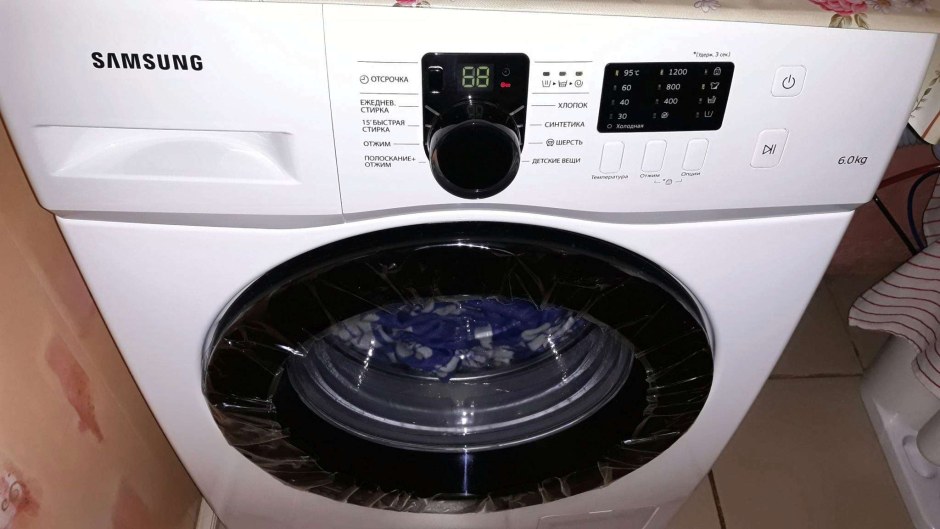 Стиральная машина Samsung WF 60 f1r0h0w/DLP