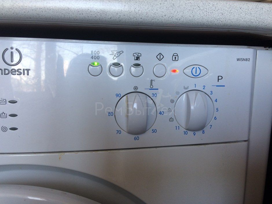 Стиральная машина Indesit WISN 82
