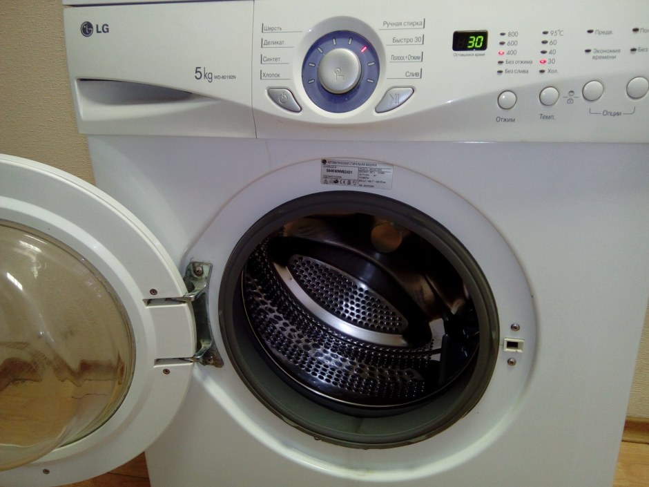 Стиральная машина LG WD-1070fb