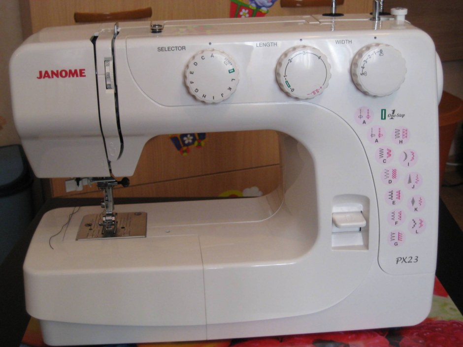 Швейная машина Janome px23