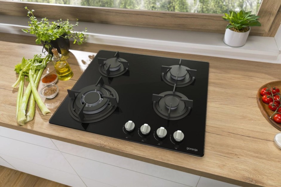 Газовая варочная панель Gorenje gt64b