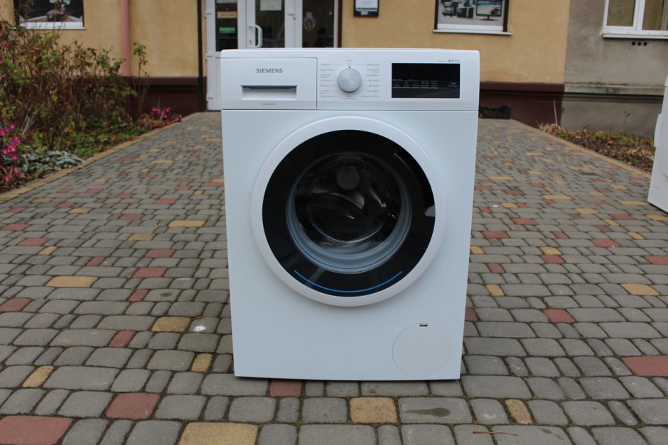 Стиральная машина Siemens iq300