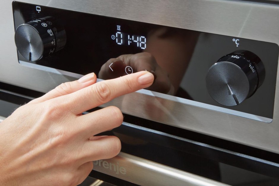 Электрическая плита Gorenje gec5c61xpa,