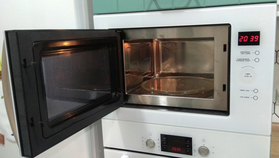 Микроволновая печь встраиваемая Leran mo 325 bg