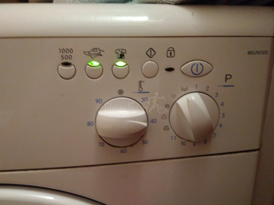 Машинка Indesit WISN 82 коды ошибок