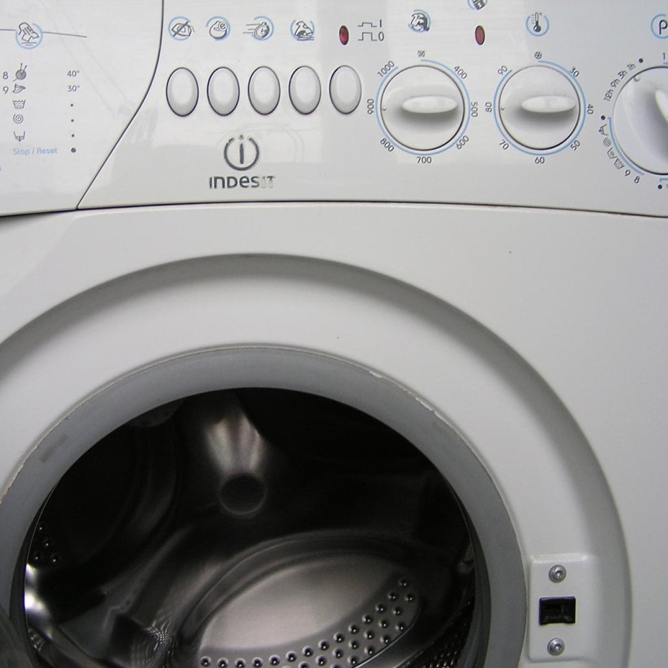 Indesit. Модель: w105tx