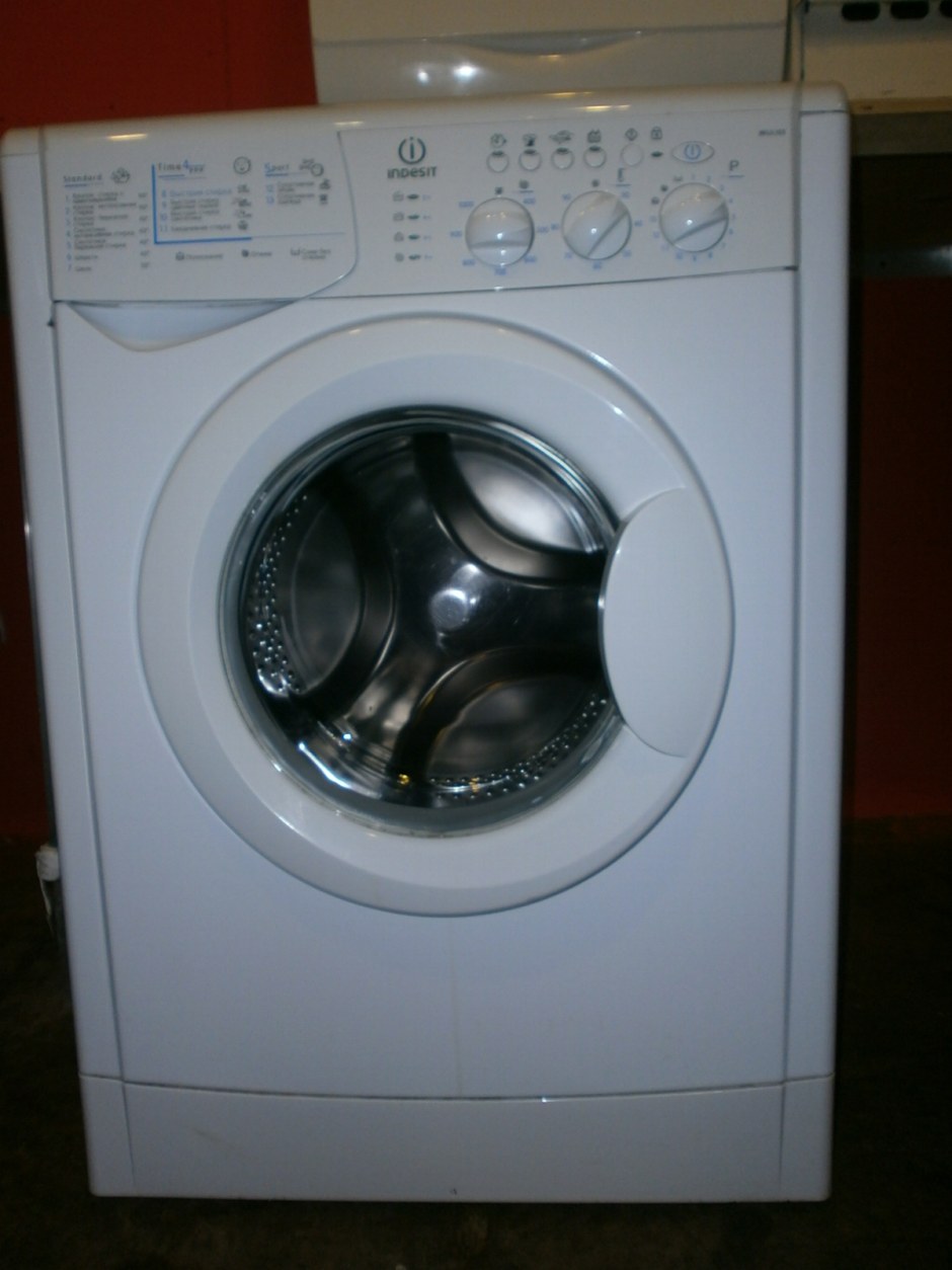 Стиральная машина Indesit WIUN 103