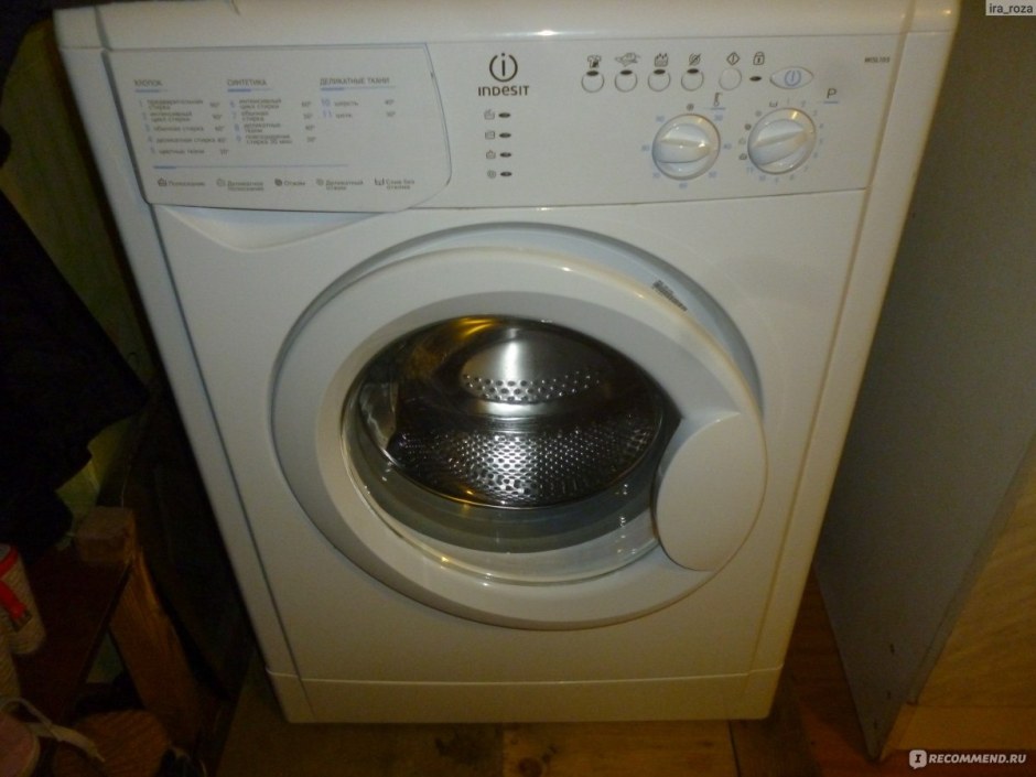 Стиральная машина Indesit wisl 105
