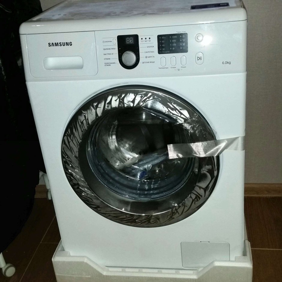 Стиральная машина Samsung wf8590nlw9