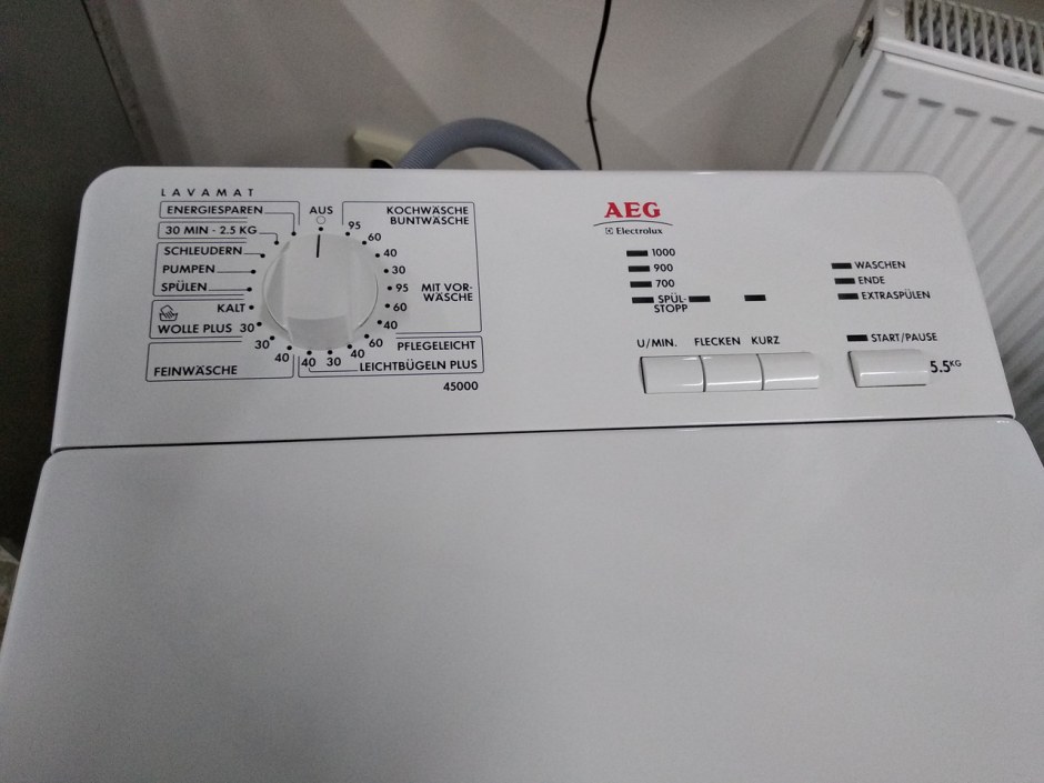 Вертикальная стиральная машина oko Lavamat AEG