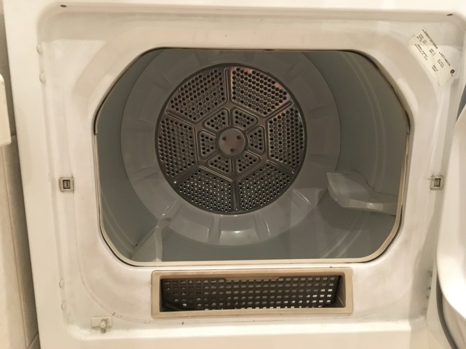 Сушильная машина Whirlpool AWZ 220