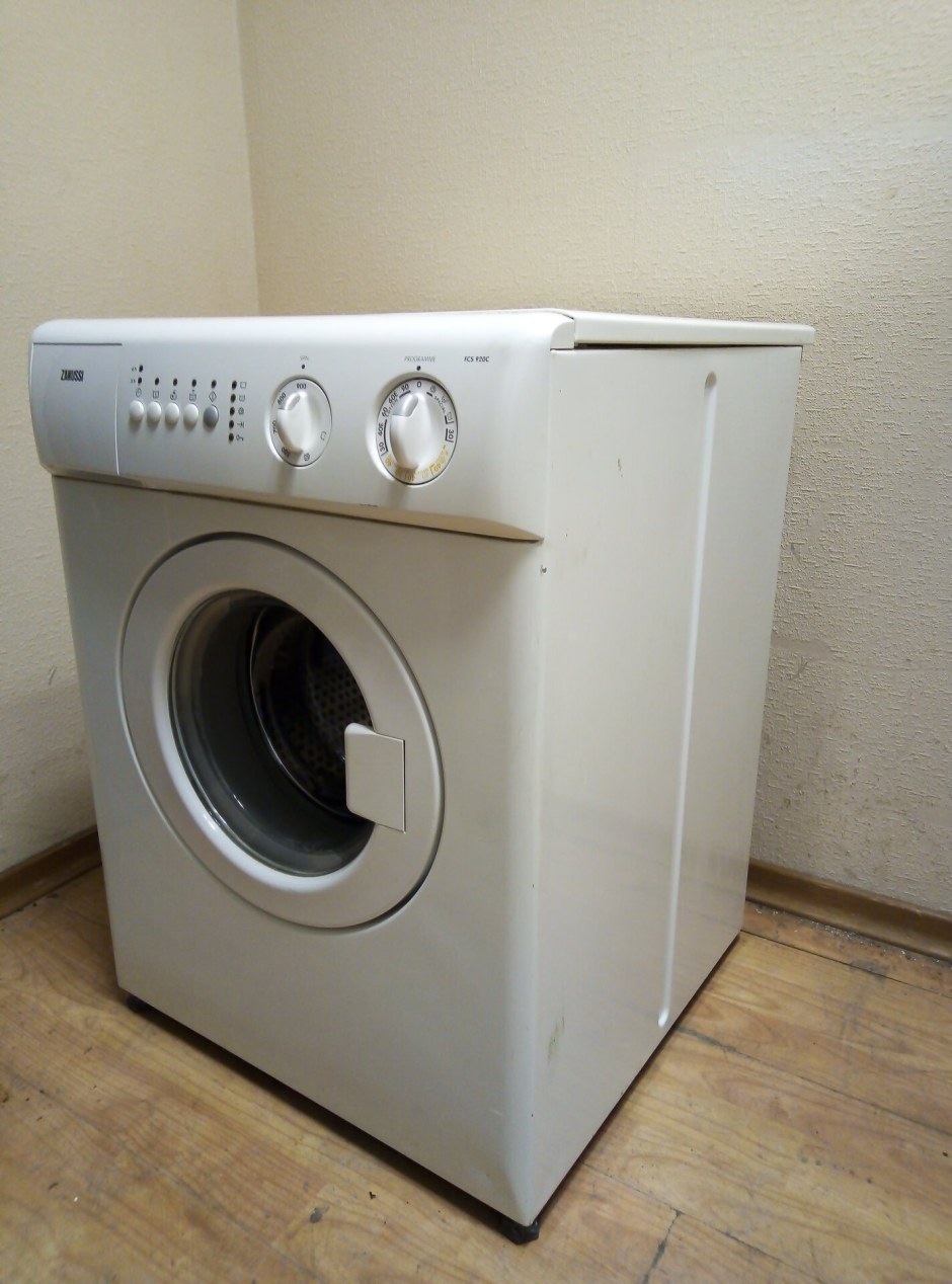 Стиральная машина Zanussi FCS 920 C