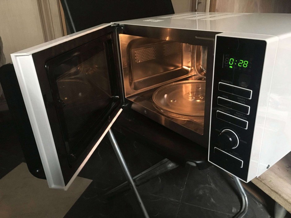 BBK / микроволновая печь 25mwc-992t/WB, 25л, 900вт