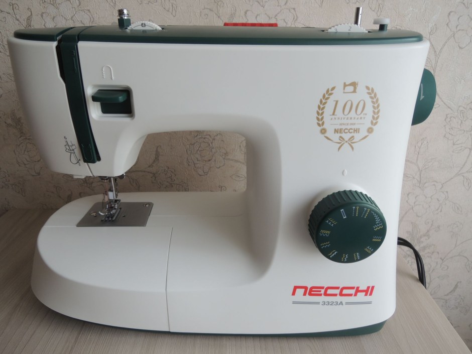 Швейная машина Necchi 3323a