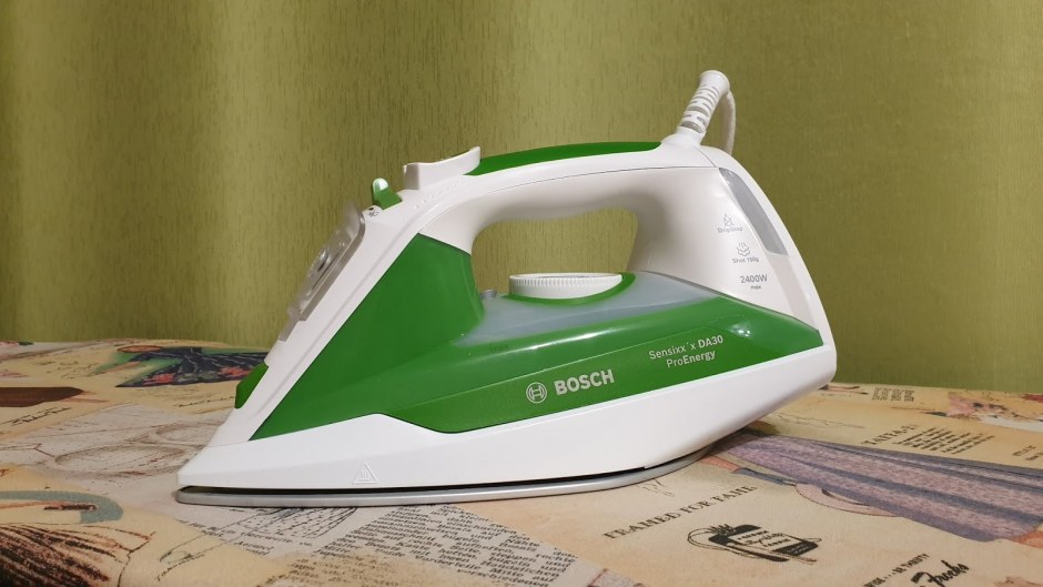 Утюг Bosch TDA 2340 бело-бежевый