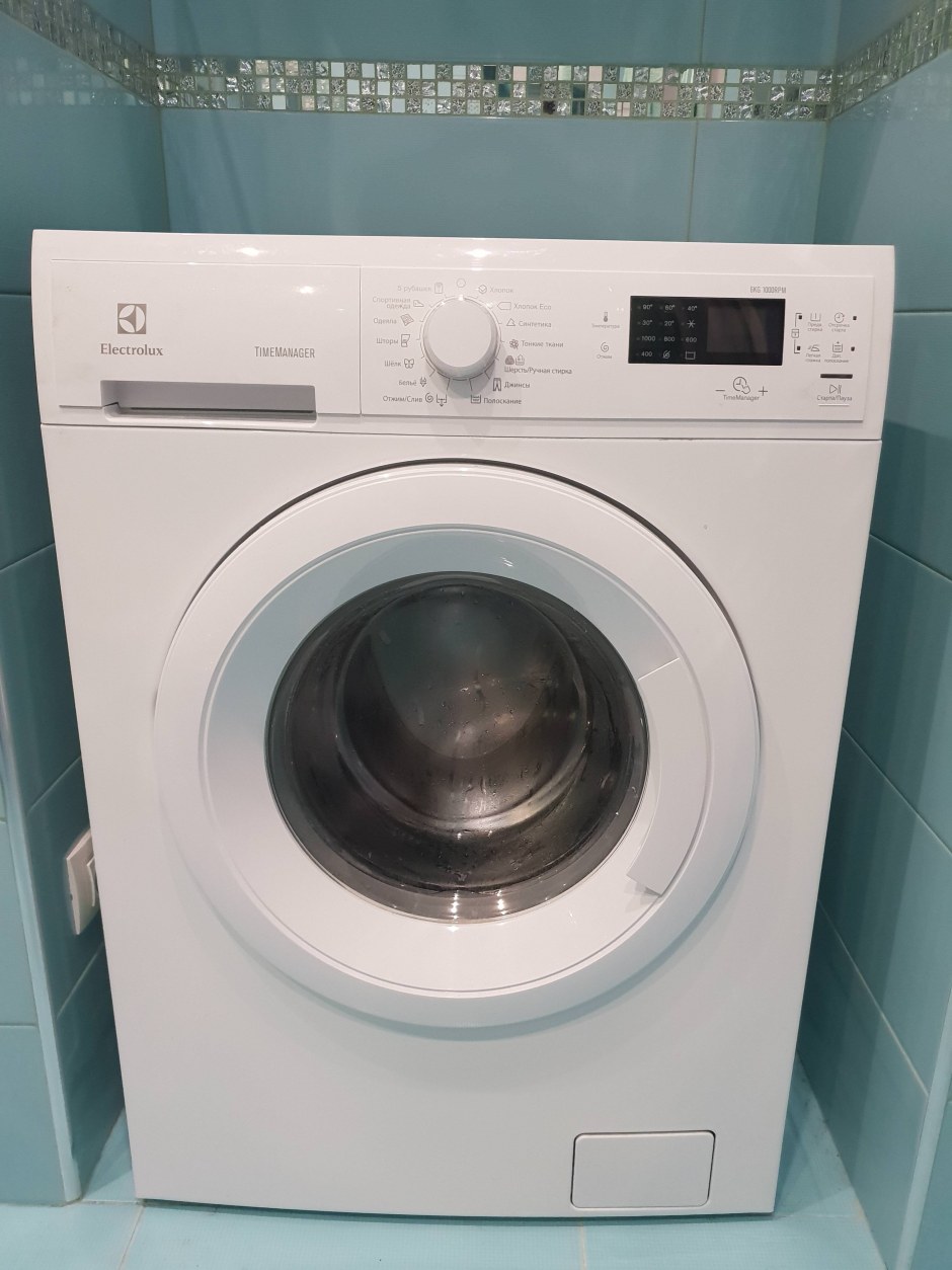 Стиральная машина Electrolux 5kg 1000 RPM