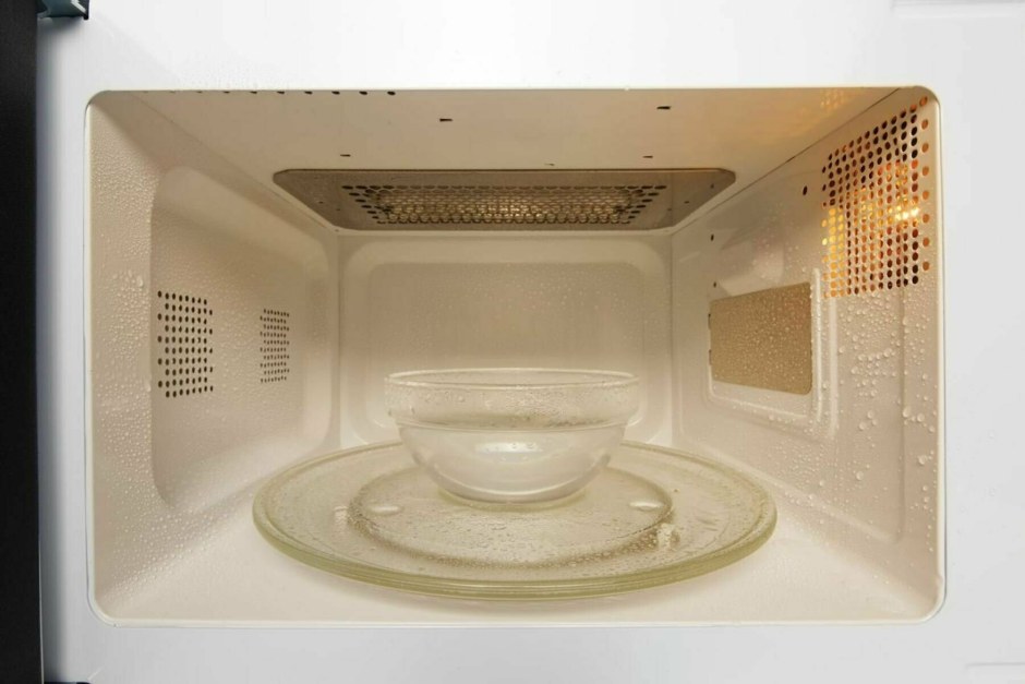 Микроволновая печь Gorenje mo20e1w белый