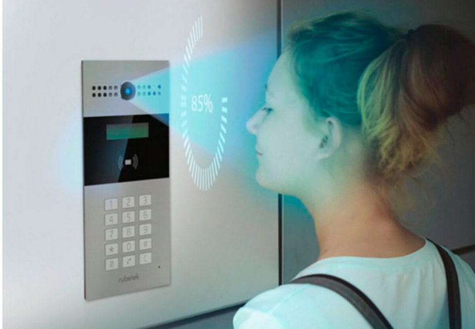 Вызывная панель face ID