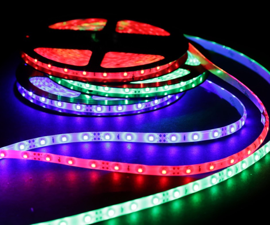 Светодиодная лента RGB разноцветная 5м, с пультом Ду