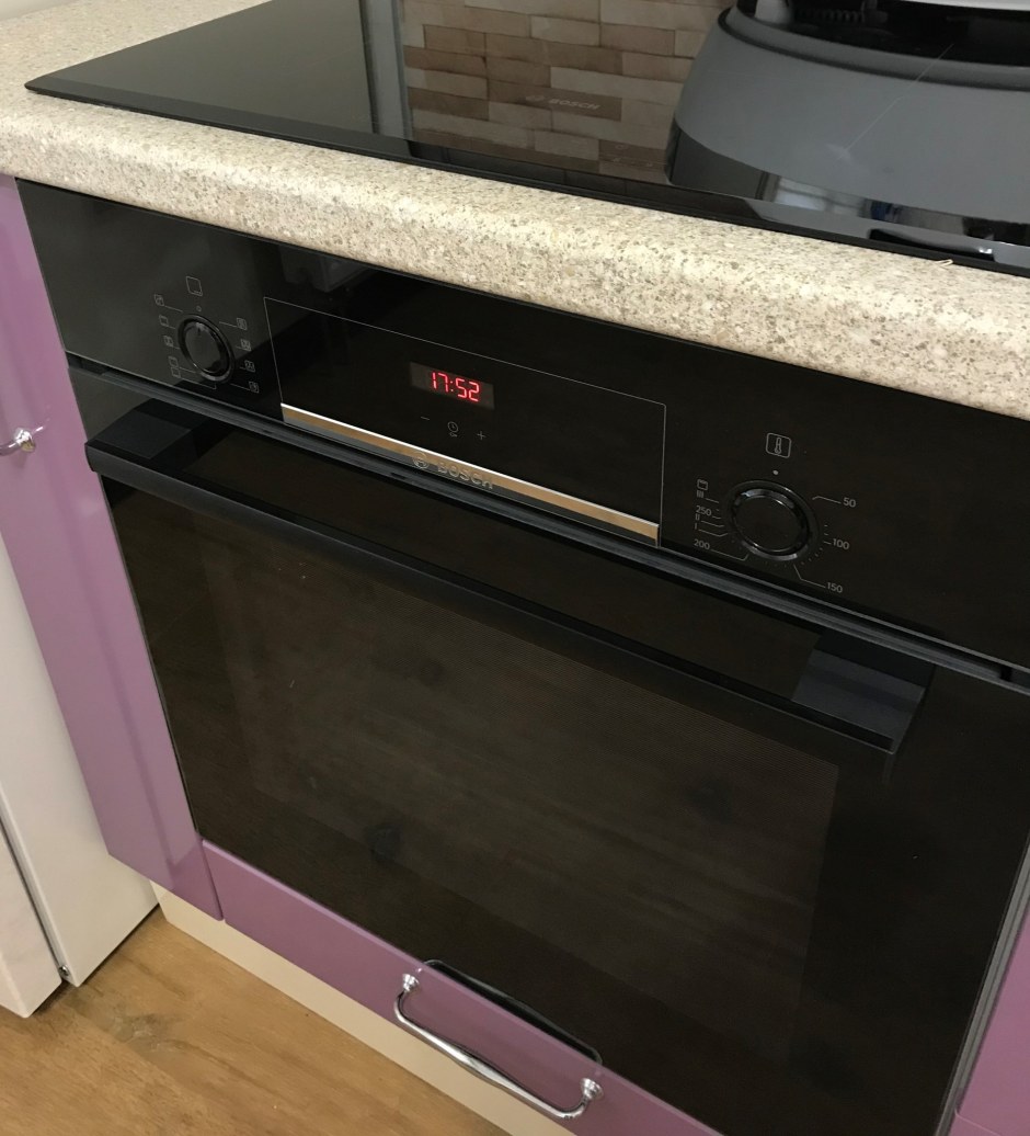 Электрический духовой шкаф Bosch hbf534eb0r, черный