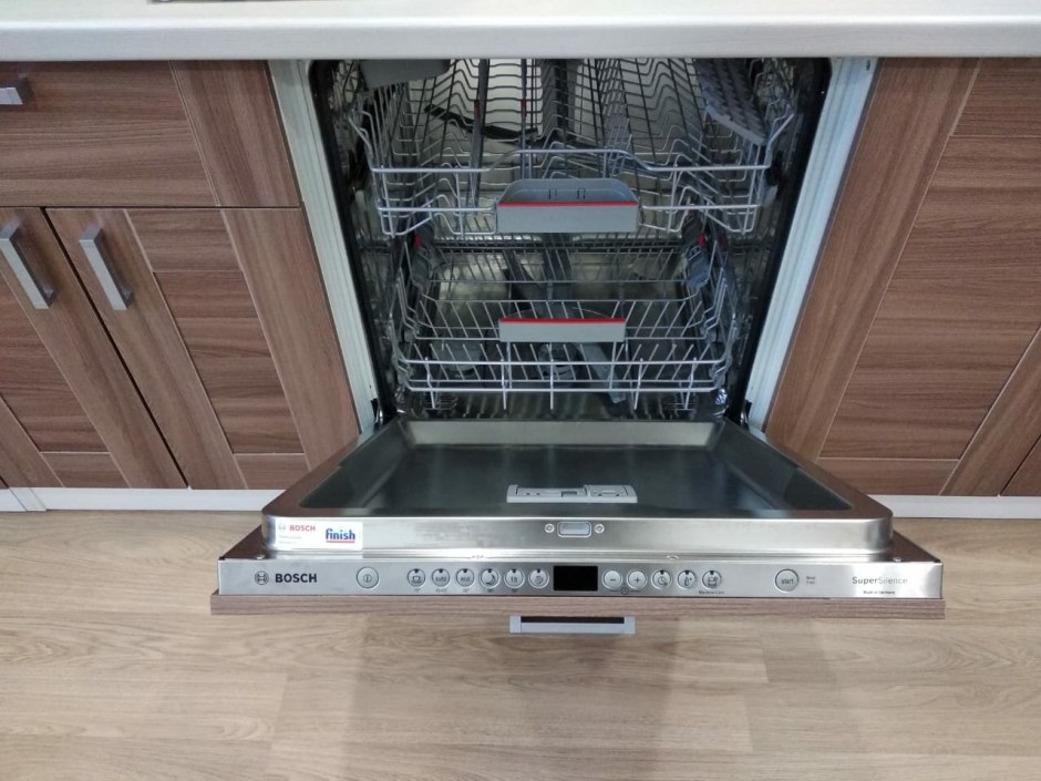 Встраиваемая посудомоечная машина Bosch serie 4 smv46ix01r