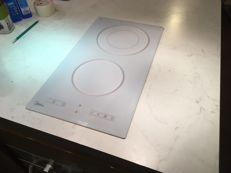 Электрическая варочная панель Midea mch32130fw