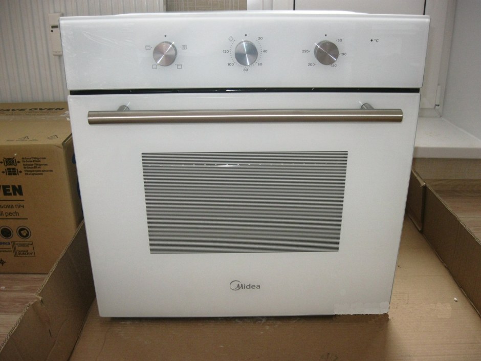 Духовой шкаф Midea mo23001gw